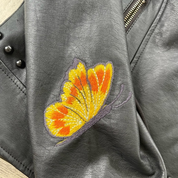 Torrid Black Moto Leather Jacket with Colorful Embroidery Womens Size 1 (14-16) - Picture 13 of 16